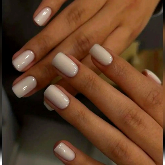 Milky White Press On Nails - Picture 3 of 3